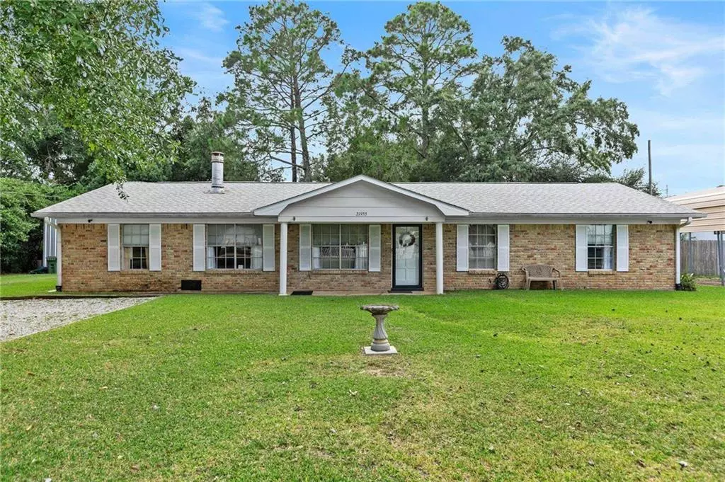 Silverhill, AL 36576,21955 2nd ST