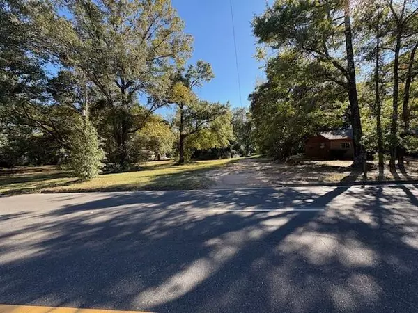 Mobile, AL 36609,4031 Cottage Hill RD