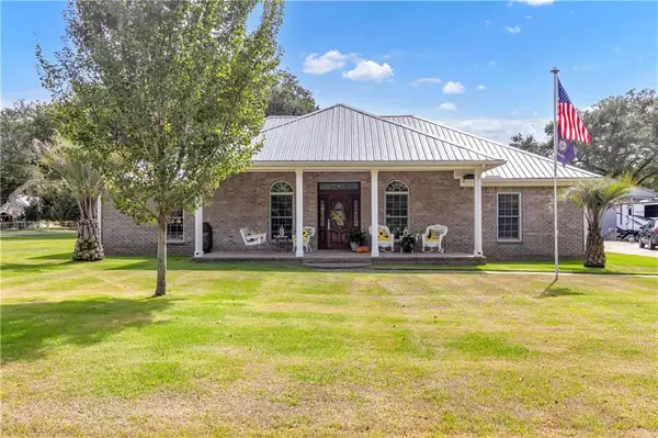 Gulf Shores, AL 36542,19170 County Road 8 RD