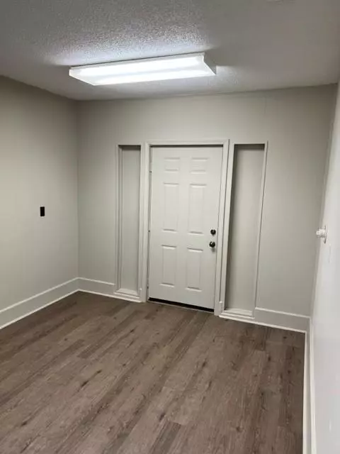 Theodore, AL 36582,5801 Creel RD