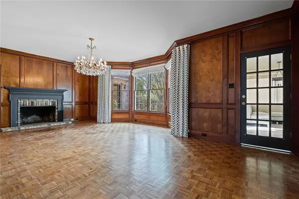 Mobile, AL 36609,1424 Oak Vale CT