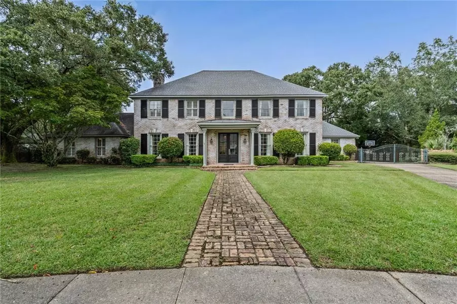 1424 Oak Vale CT, Mobile, AL 36609