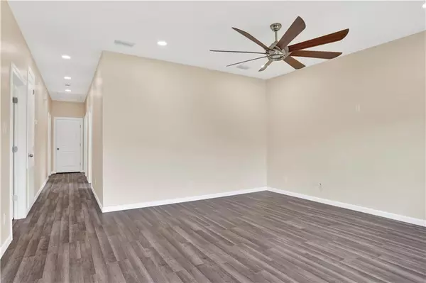 Mobile, AL 36619,4077 Higgins RD