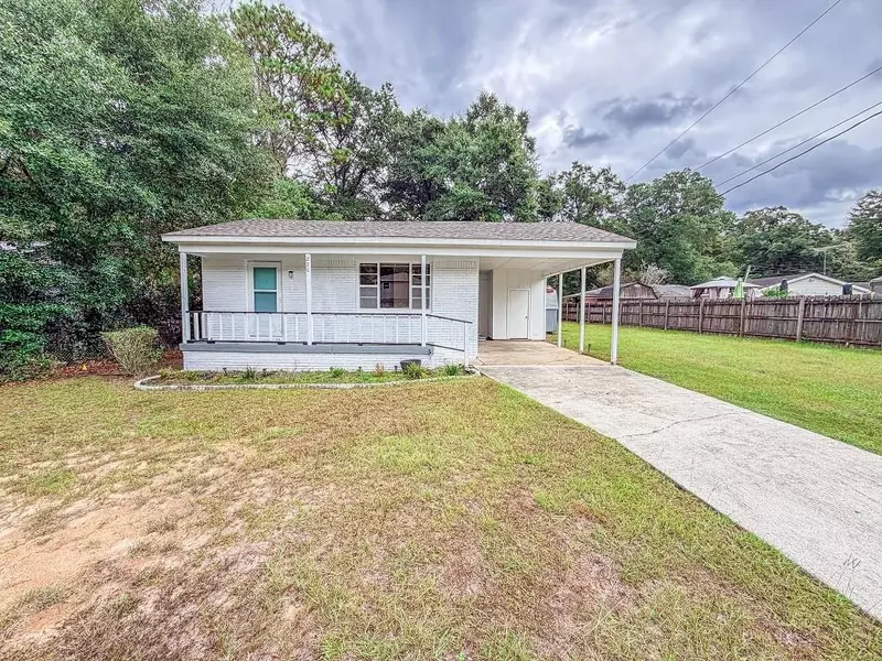 220 Ennis ST, Saraland, AL 36571