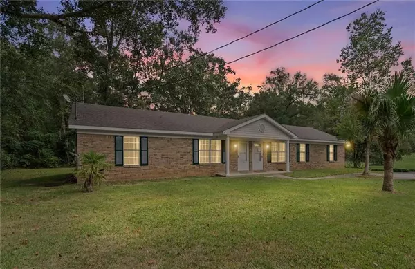 14165 River Oaks DR, Coden, AL 36523