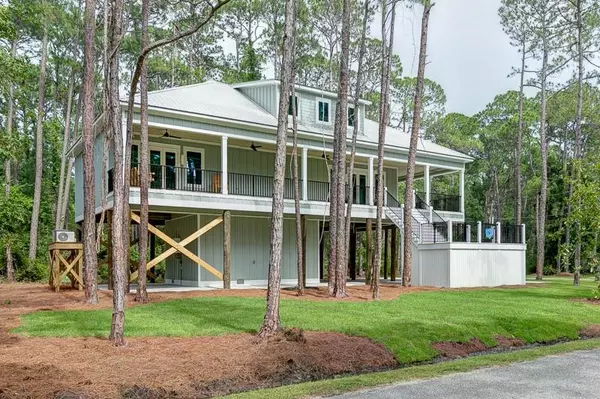 Dauphin Island, AL 36528,910 Lavigne PL