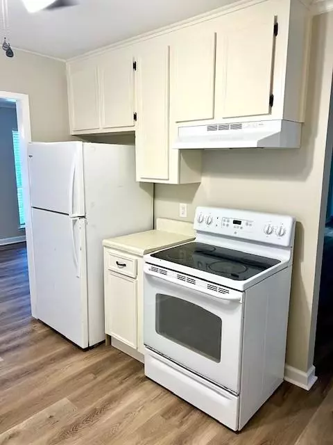 Grand Bay, AL 36541,10101 Border DR W