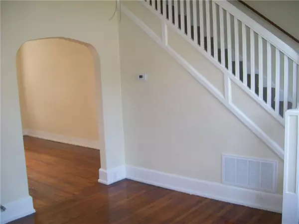 Chickasaw, AL 36611,218 Lee ST #B