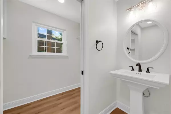 Mobile, AL 36695,2116 Dorchester DR