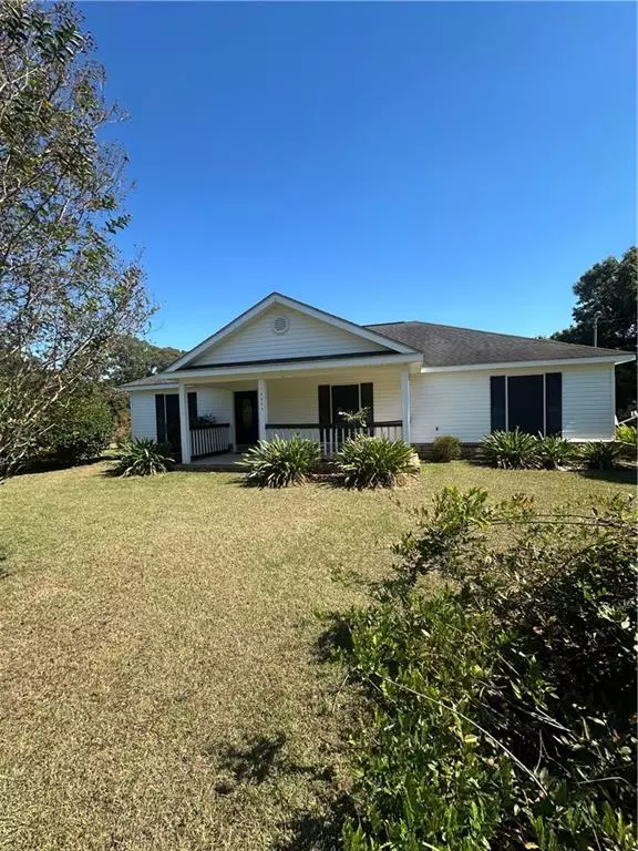 12444 Celeste RD, Chunchula, AL 36521