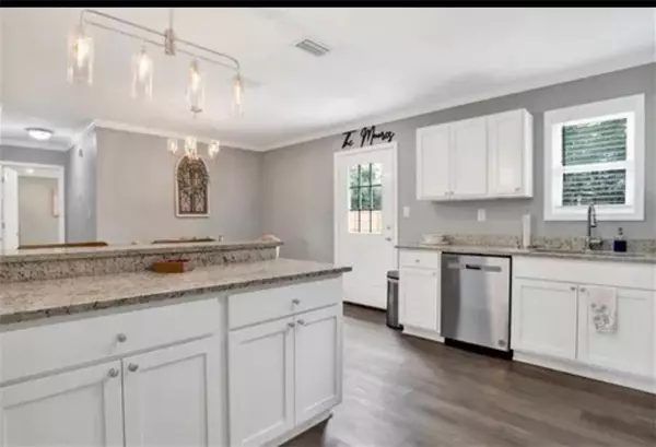 Grand Bay, AL 36541,13041 Border DR