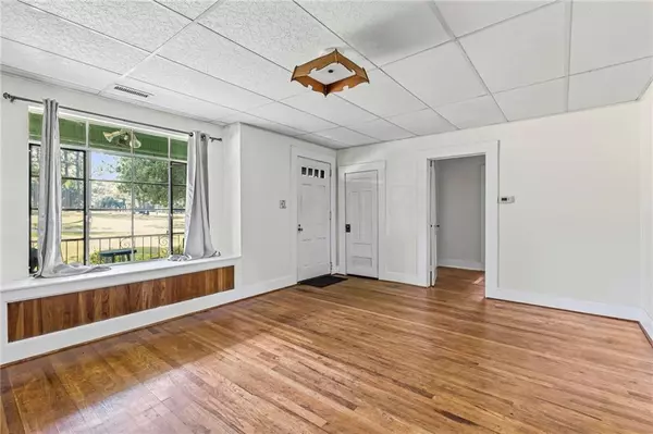 Chickasaw, AL 36611,214 Sutherland DR