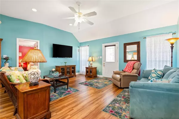 Dauphin Island, AL 36528,123 Bienville BLVD