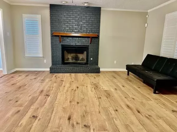 Mobile, AL 36609,812 Mcneil AVE