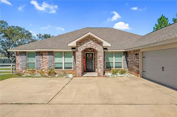 Irvington, AL 36544,6274 Half Mile RD