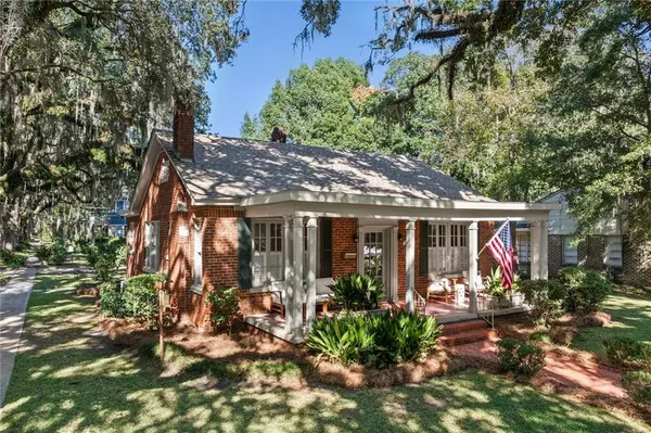 Mobile, AL 36607,2514 Springhill AVE