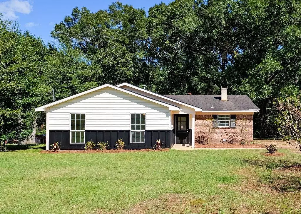 Semmes, AL 36575,1820 Wagon Wheel DR