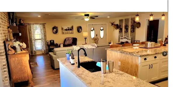 Creola, AL 36525,298 Dead Lake RD