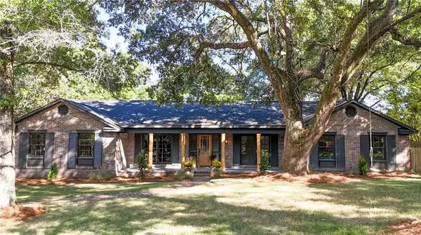 Mobile, AL 36608,305 Trent Mill CT