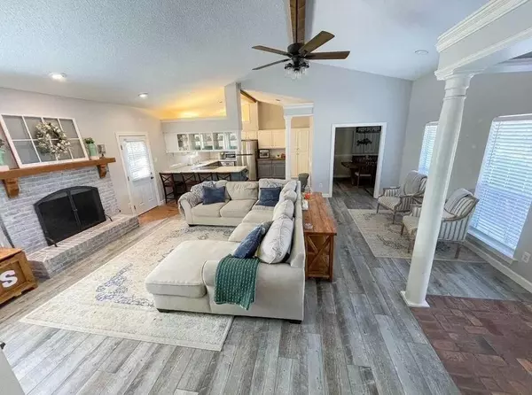 Mobile, AL 36695,2271 Carrington DR