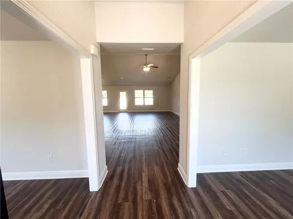 Irvington, AL 36544,6396 Half Mile RD