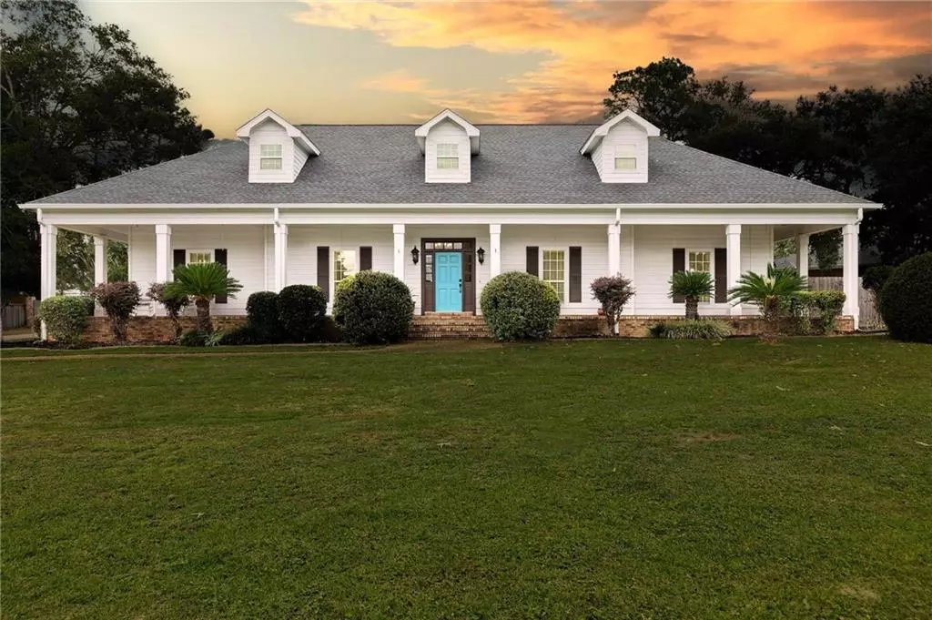 Daphne, AL 36526,106 Black Oak WAY