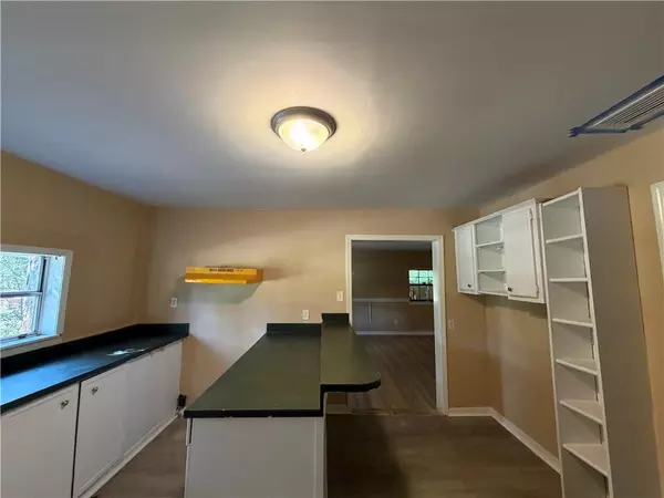 Mobile, AL 36611,520 6th AVE