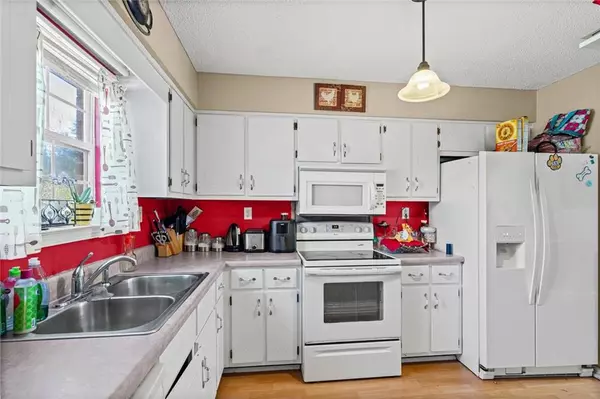 Irvington, AL 36544,7060 Gran Forest DR