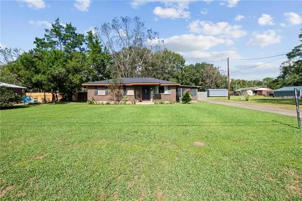 6730 Hayfield CIR N, Theodore, AL 36582