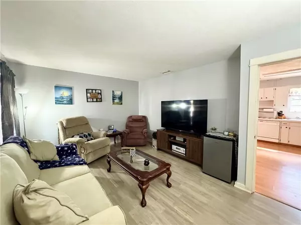 Mobile, AL 36619,6641 Merlin DR