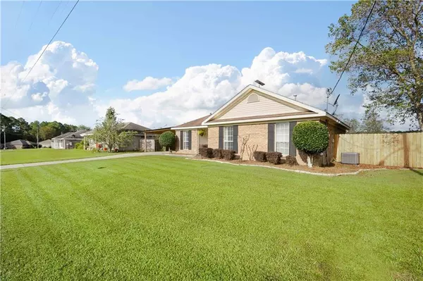 Mobile, AL 36695,13556 James Copeland DR