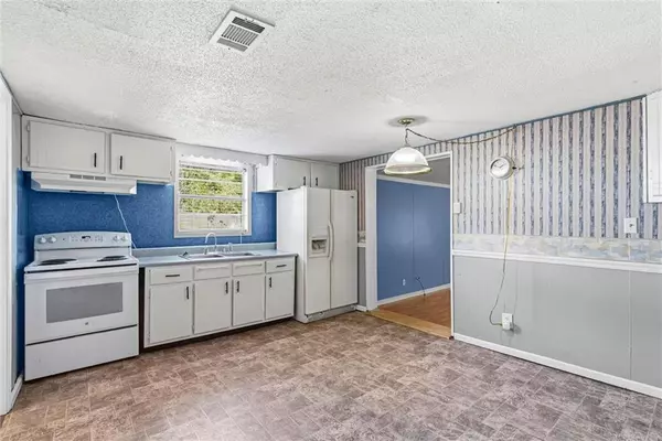 Irvington, AL 36544,9750 Hodge Nursery RD