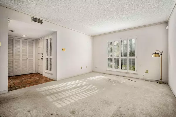 Mobile, AL 36606,2901 Grant ST #903