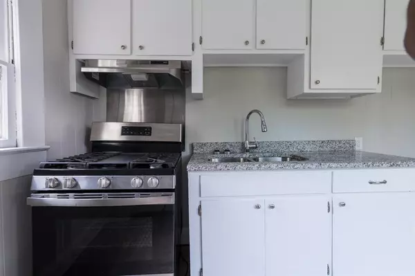 Mobile, AL 36617,2409 Osage ST