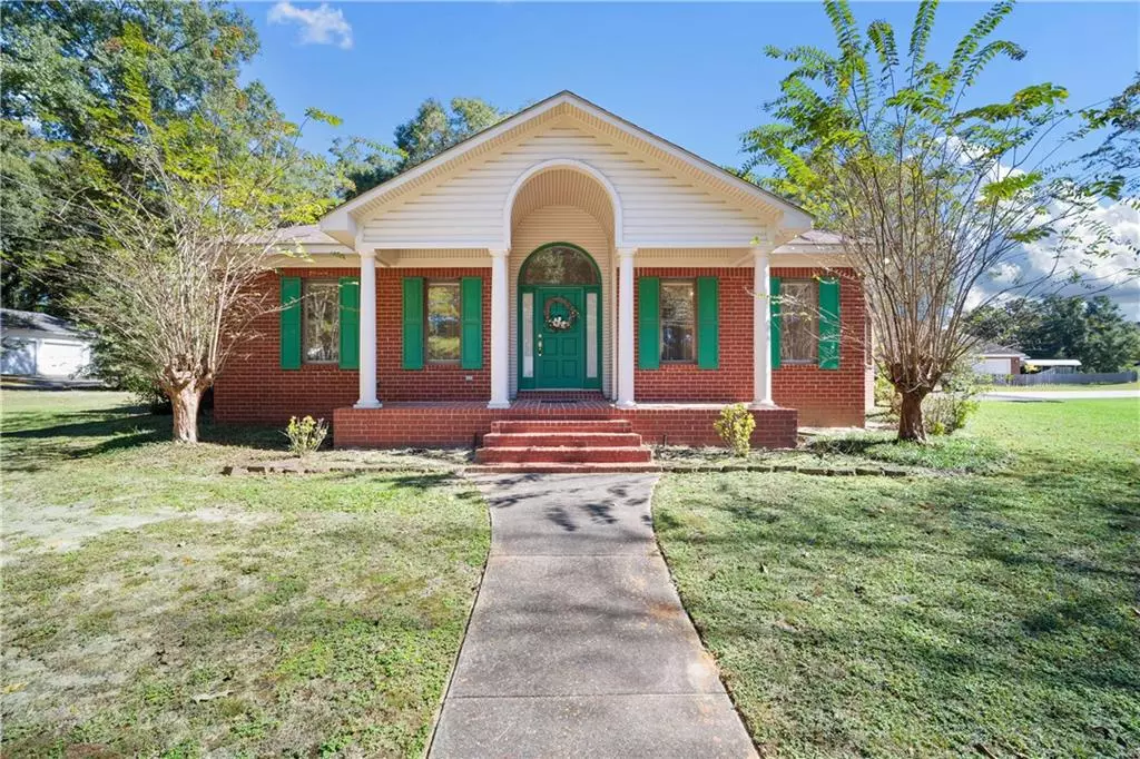 Mobile, AL 36618,2870 Crabtree CT