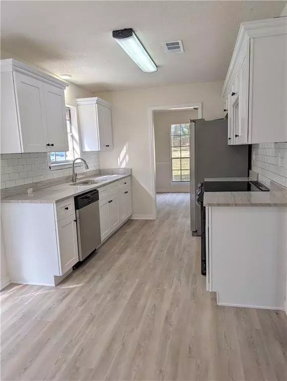 Semmes, AL 36575,2140 Hickory Valley CT