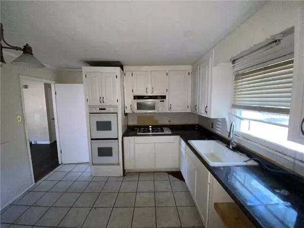 Mobile, AL 36605,2113 Highland CT