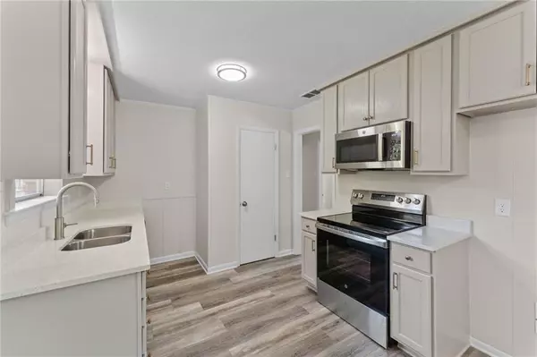 Saraland, AL 36571,221 2nd AVE