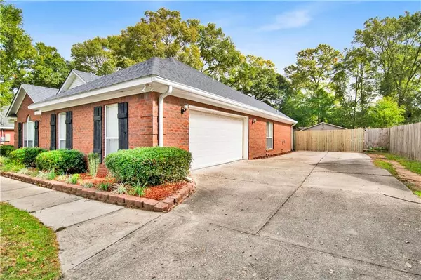 Grand Bay, AL 36541,5181 Southern Oaks TRL