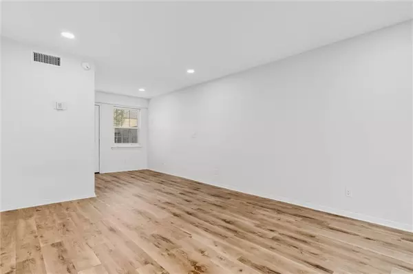 Mobile, AL 36608,126 Du Rhu DR #C