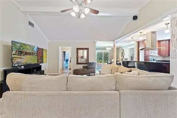 Mobile, AL 36693,2705 Woodcliff DR E