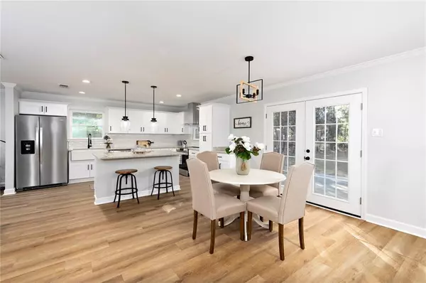 Mobile, AL 36619,6001 Camp Halls Mill RD