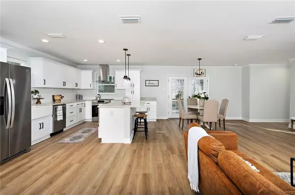 Mobile, AL 36619,6001 Camp Halls Mill RD