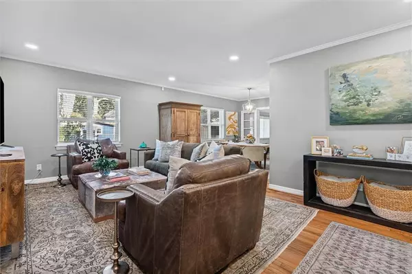 Mobile, AL 36607,2103 Upham PL