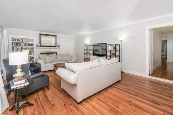 Mobile, AL 36609,306 Thornton PL