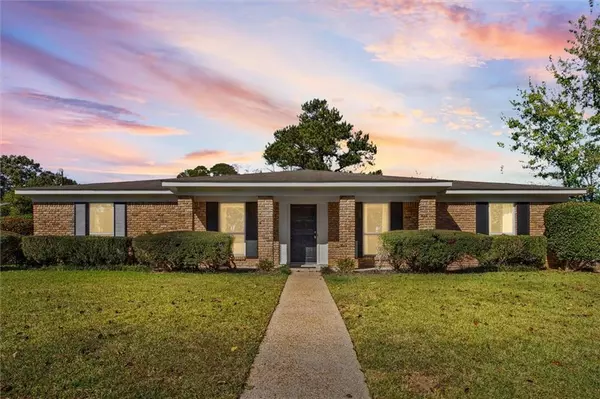 6300 Christopher DR N, Mobile, AL 36609