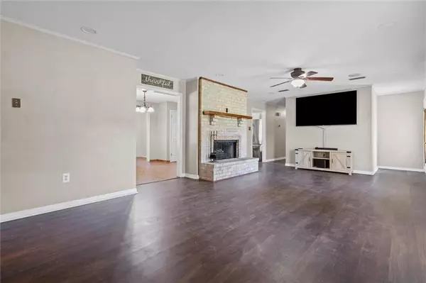 Axis, AL 36505,180 Creax RD