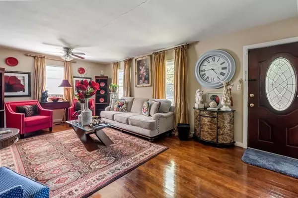 Mobile, AL 36606,109 Esplanade AVE