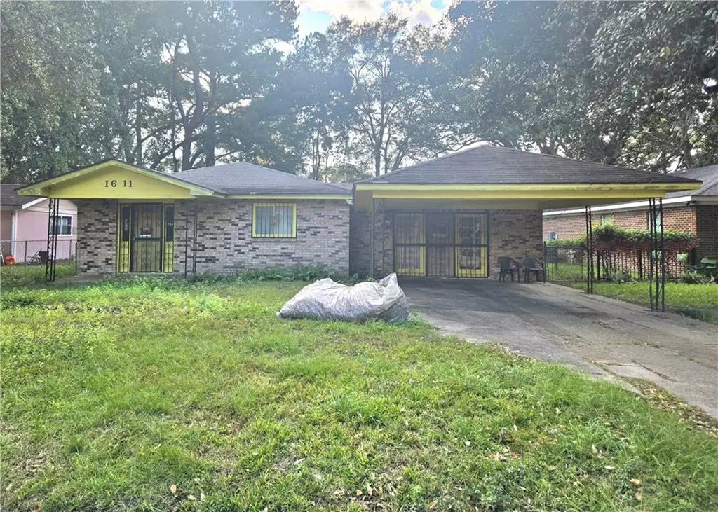 Mobile, AL 36605,1611 Forrest ST