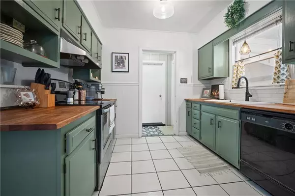 Mobile, AL 36606,511 E Barksdale DR